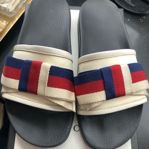 Gucci bow slides